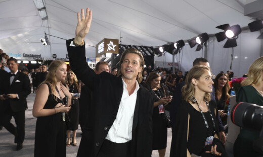 VINNER: Brad Pitt vant prisen for beste birolle under kveldens prisutdeling. Foto: NTB Scanpix VINNER: Brad Pitt vant prisen for beste birolle under kveldens prisutdeling. Foto: NTB Scanpix